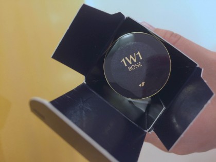 estee-lauder_foundation-stick-cushion9